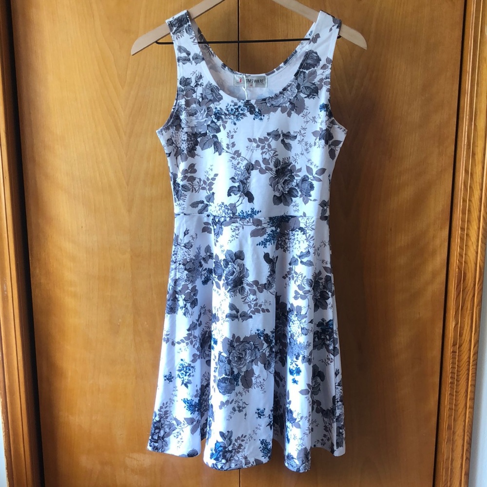 Tom’s Ware Skater Dress White Blue & Grey Floral M
